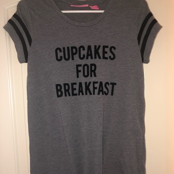 Night gown - Picture 1 of 1